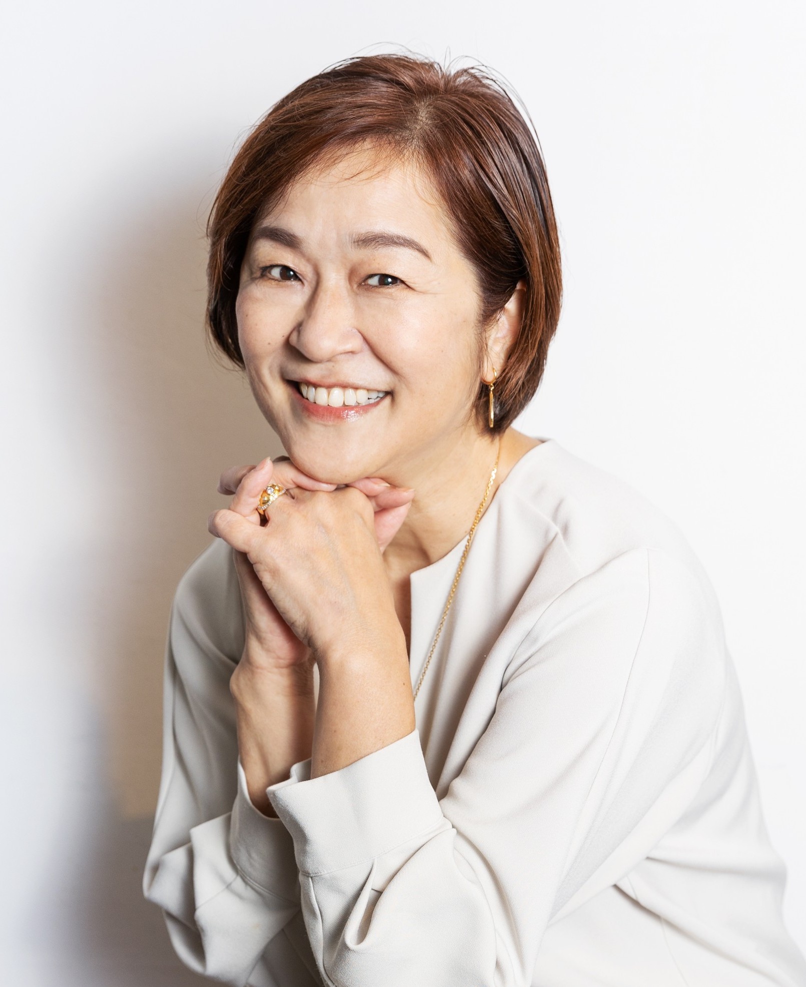 室屋佳子